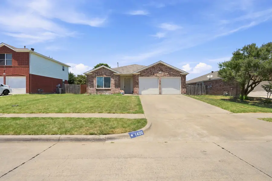 1409 Dundee Drive, Arlington, TX 76002 - #2