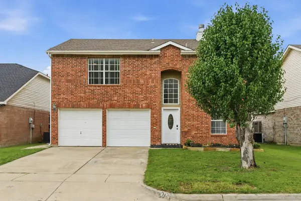 8173 Heritage Place Drive, Fort Worth, TX 76137