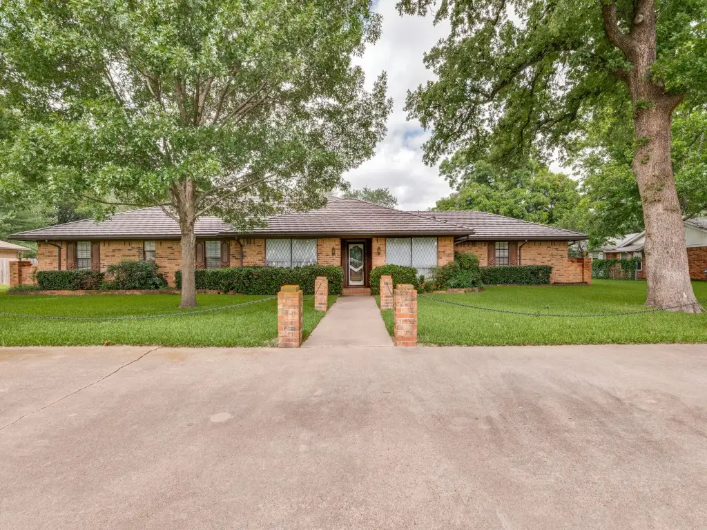 2409 Vega Street, Grand Prairie, TX 75050 - #1