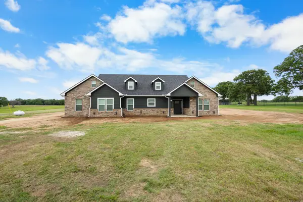1446 Faulkner Road, Sunset, TX 76270