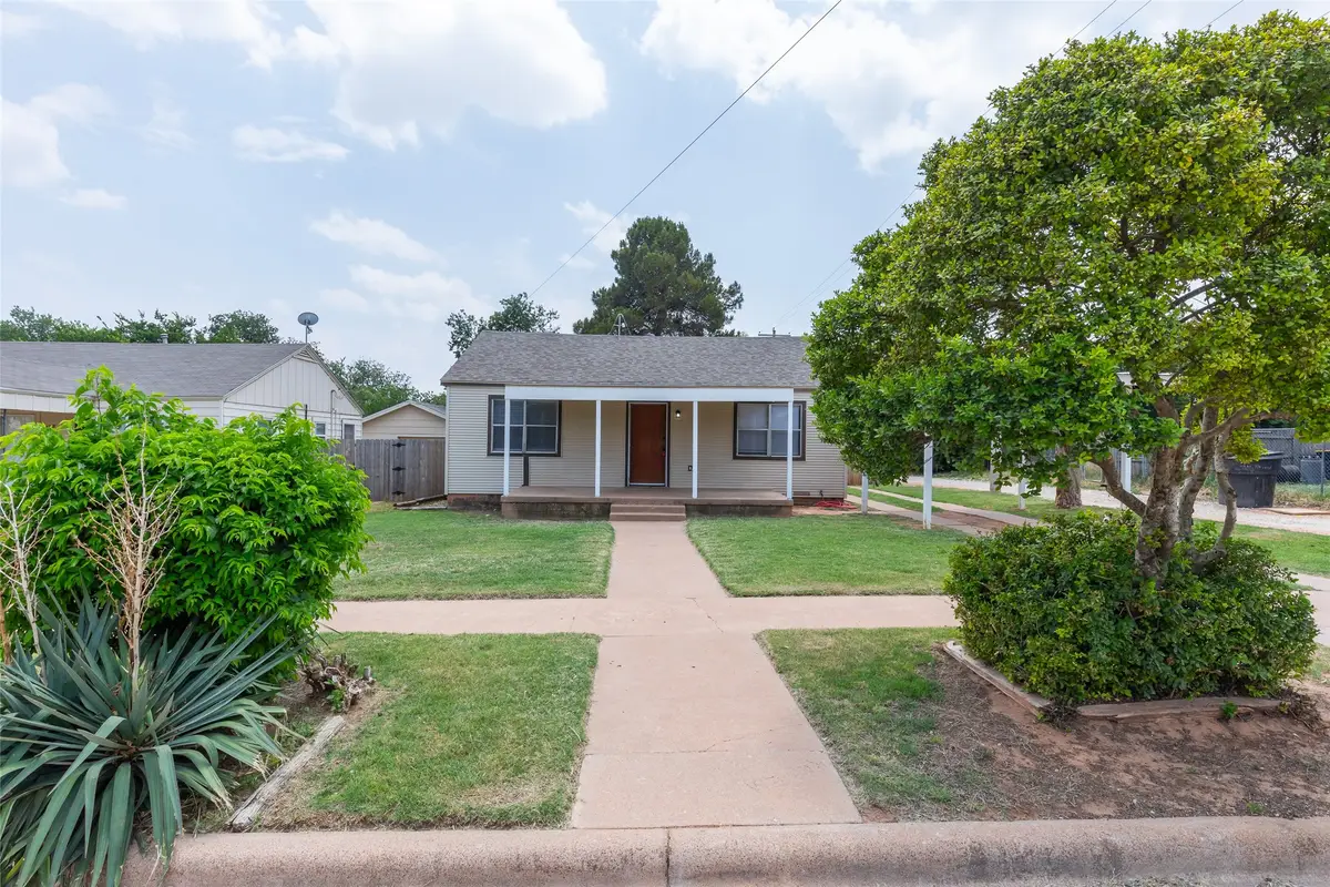 833 S 17th Street, Abilene, TX 79602 - #1