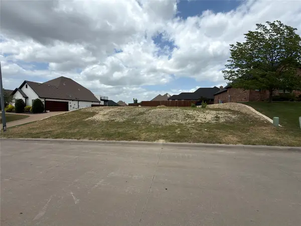 11025 Hawkins Home Boulevard, Benbrook, TX 76126