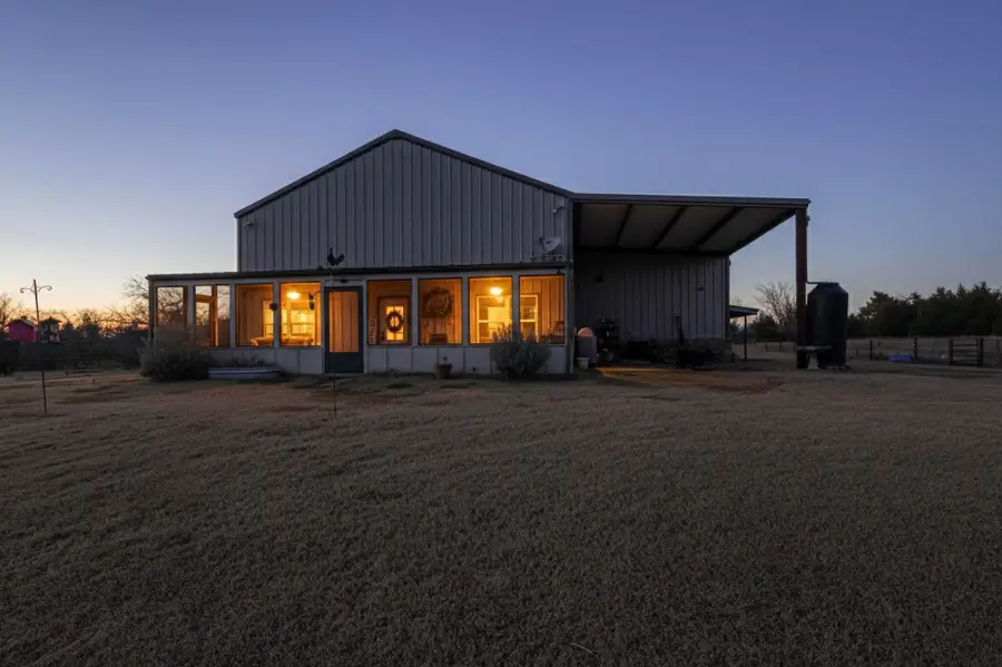 2800 County Road 2905, Dodd City, TX 75438 - #2
