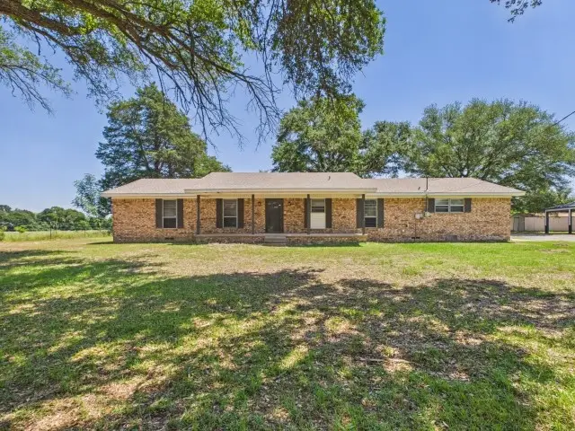 8677 State Hwy 19 S, Athens, TX 75751 - #1
