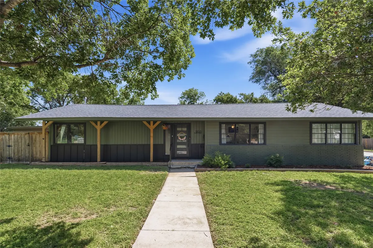 1908 8th Street, Brownwood, TX 76801 - #1