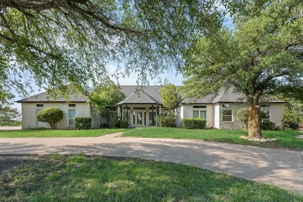 120 Chambers Drive, Italy, TX 76651