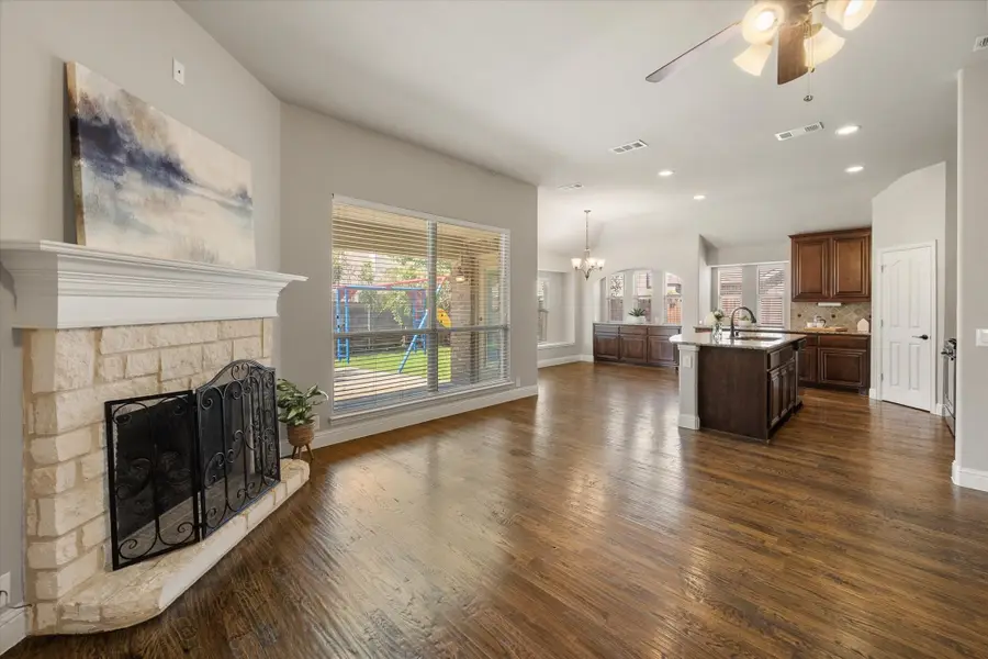 4206 Poppy Drive, Mansfield, TX 76063 - #3