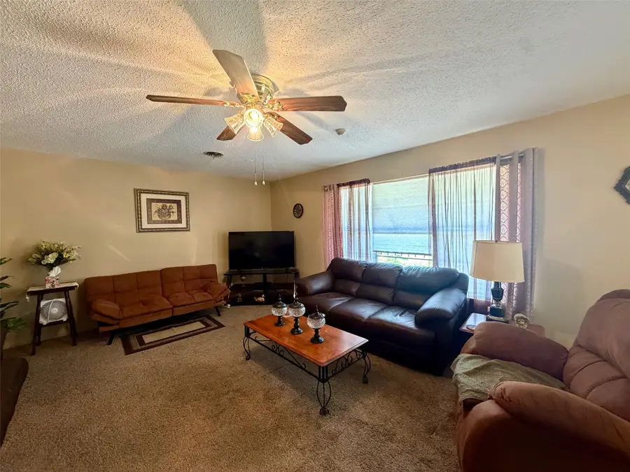802 W 4th Street, Clarksville, TX 75426 - #2