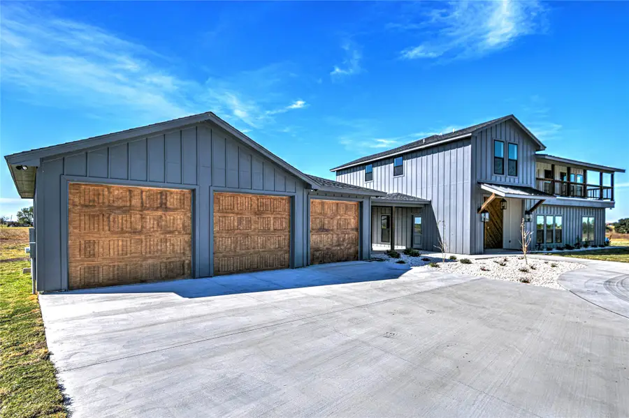 8186 S Lone Star Parkway, Moody, TX 76557 - #2