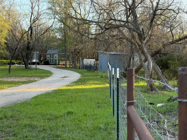 11865 W 180, Graford, TX 76449