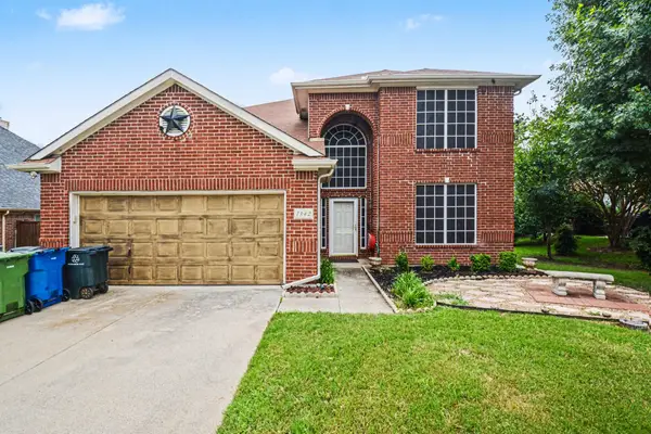 1342 Clear Creek Drive, Lewisville, TX 75067