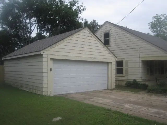 1104 Park Avenue, Bonham, TX 75418 - #3