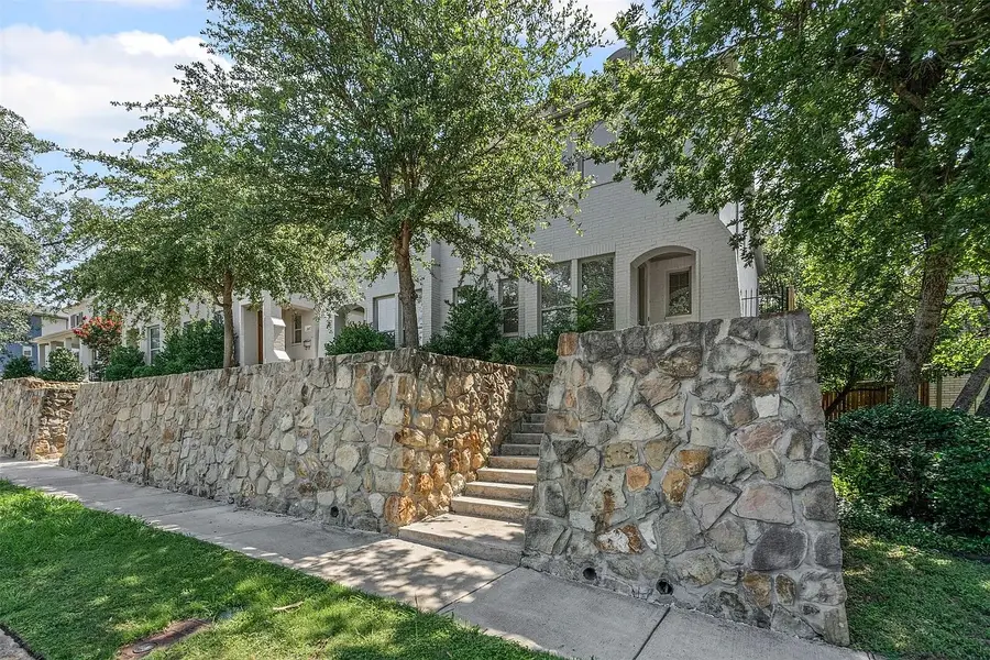 2609 Mccart Avenue, Fort Worth, TX 76110 - #2