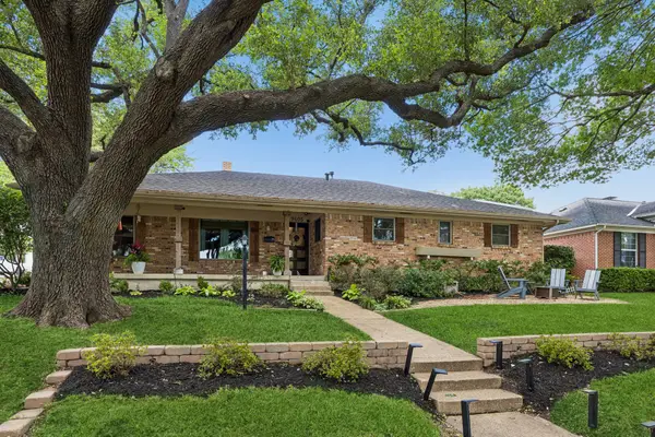 9605 Crestedge Drive, Dallas, TX 75238
