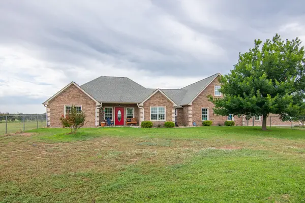 6187 Fm 586, Bangs, TX 76823