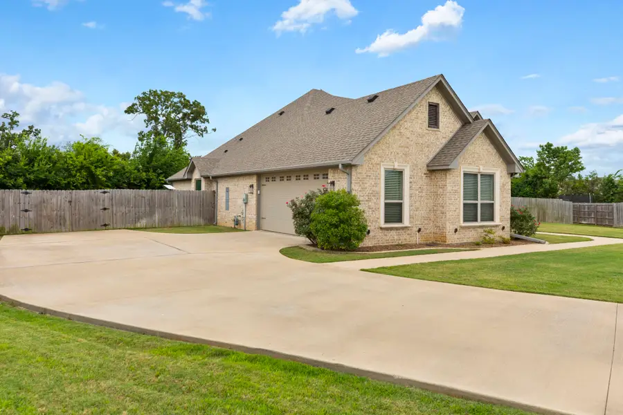 21553 Castle Rock Circle, Bullard, TX 75758 - #3