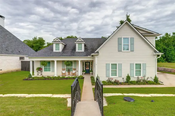 915 Waterloo Lake Drive, Denison, TX 75020