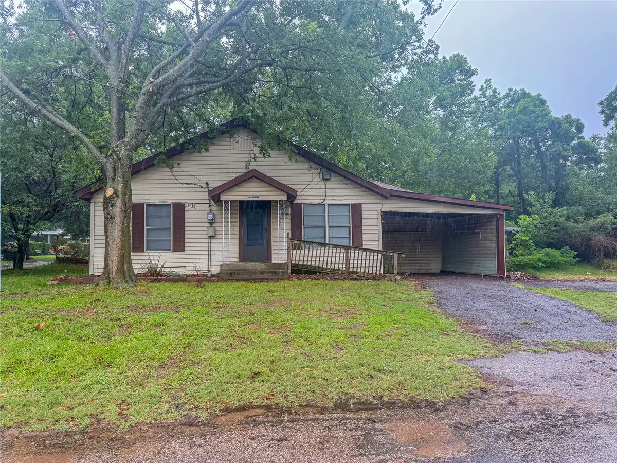805 12th St. Ne, Paris, TX 75460 - #1
