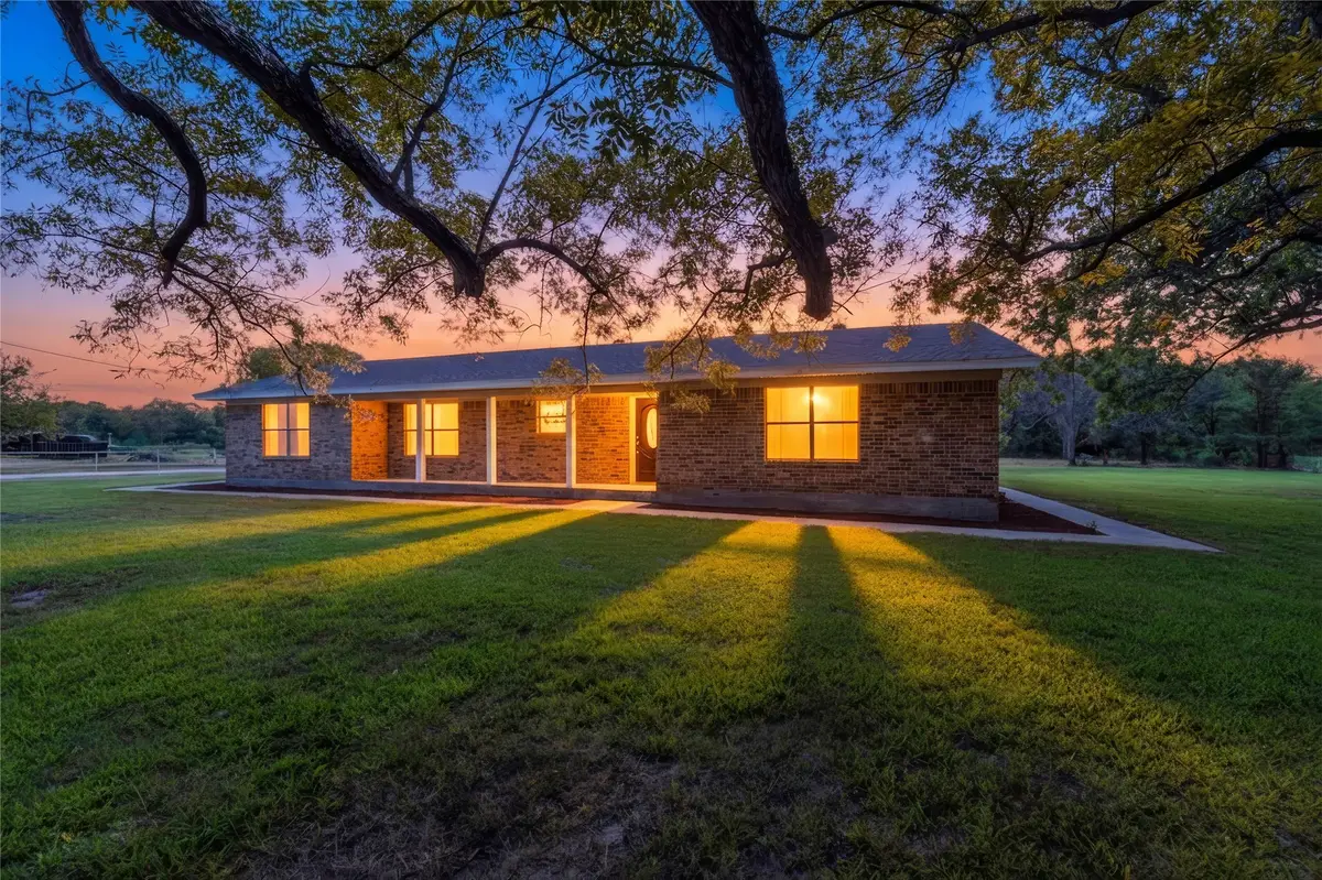 2566 County Road 147, Gainesville, TX 76240 - #1