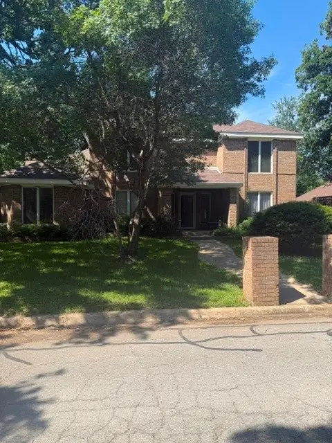 2006 Mill Run Drive, Arlington, TX 76006
