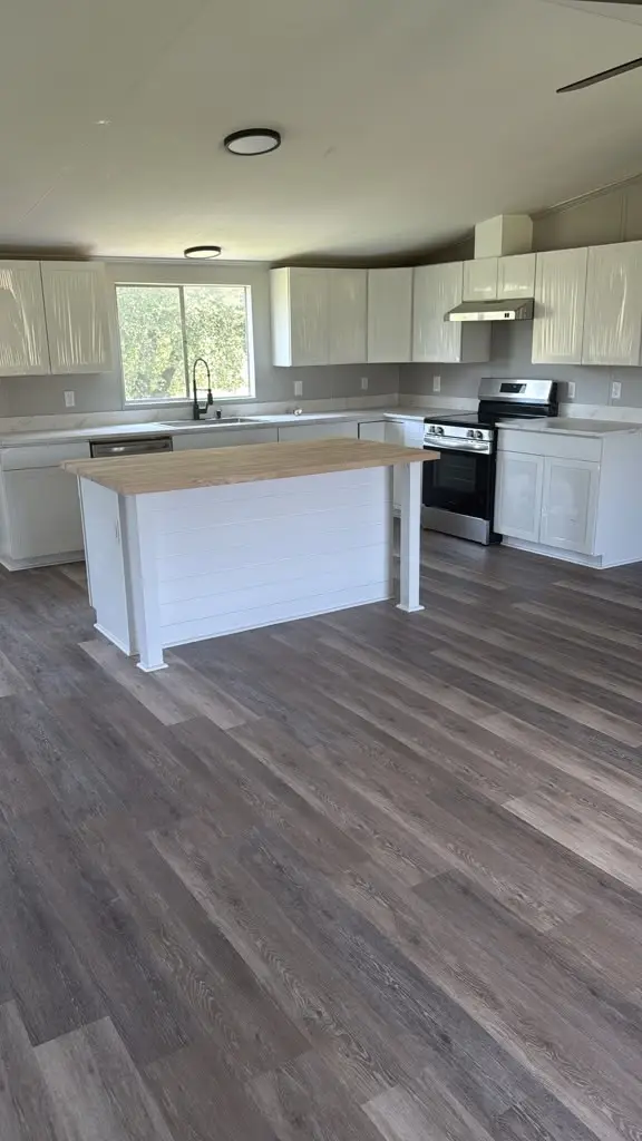 113 Sunny Dale Court, Springtown, TX 76082