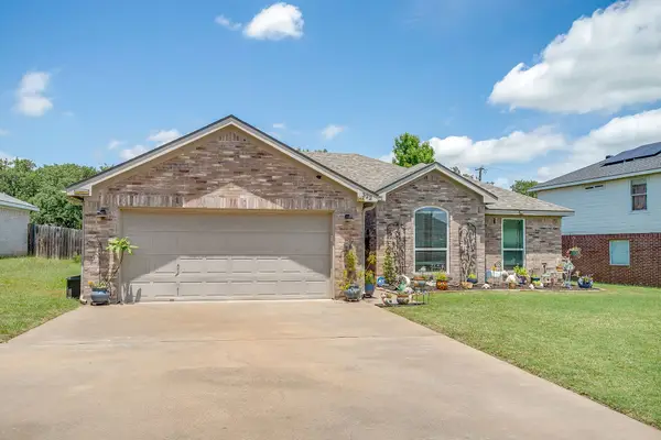 322 Dalhart Drive, Weatherford, TX 76086
