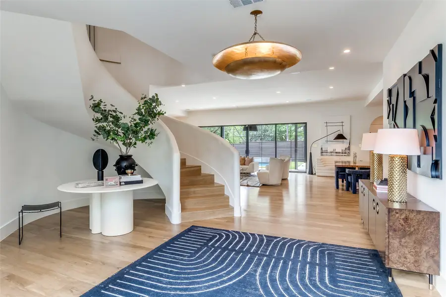 7122 Lakewood Boulevard, Dallas, TX 75214 - #2