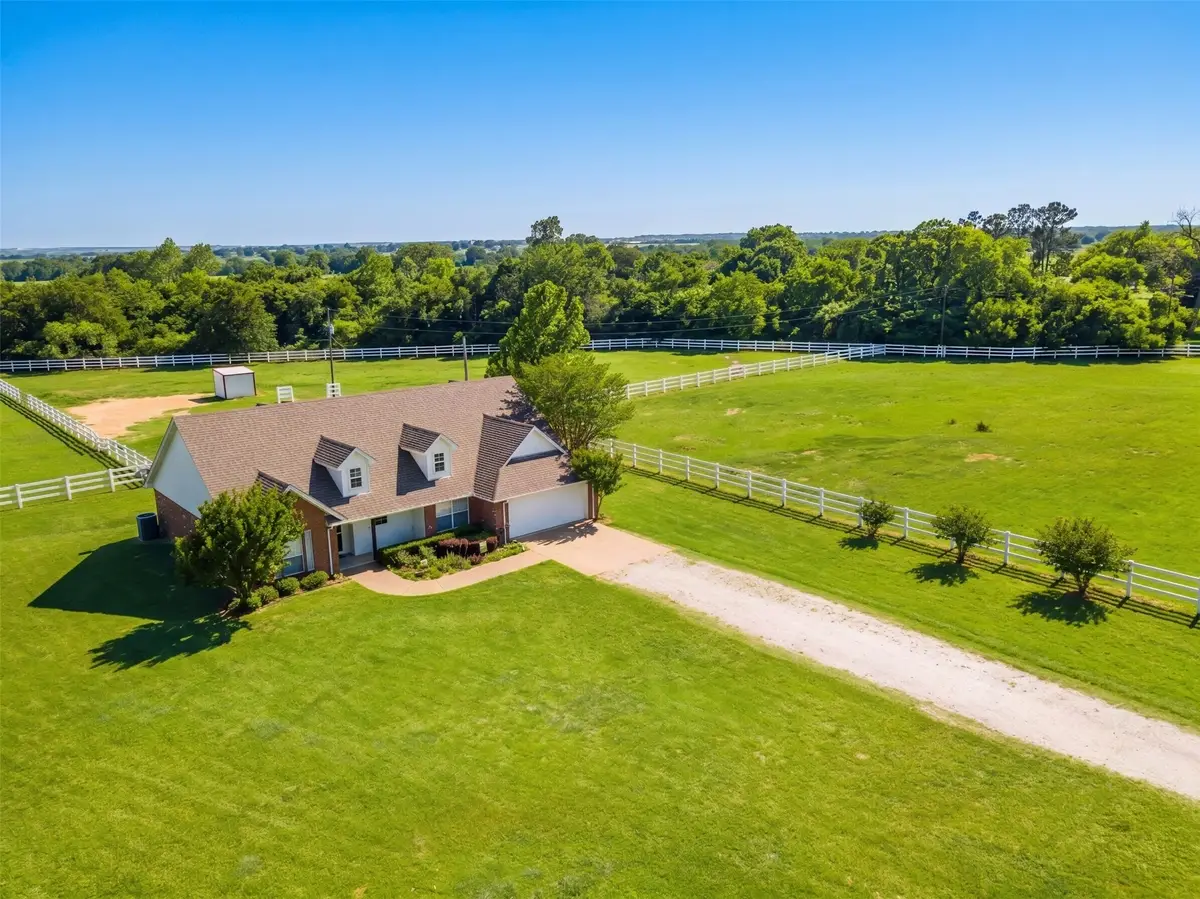 2113 Fm 2123, Paradise, TX 76073 - #1