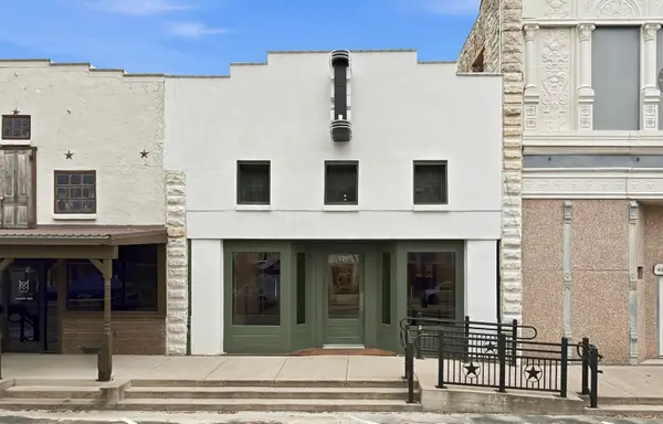 125 N Pecan Street, Hico, TX 76457