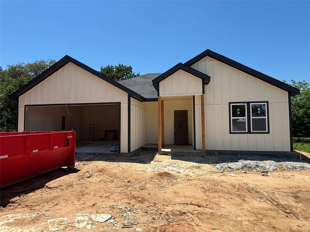 413 Hickorywood, Azle, TX 76020 - #1