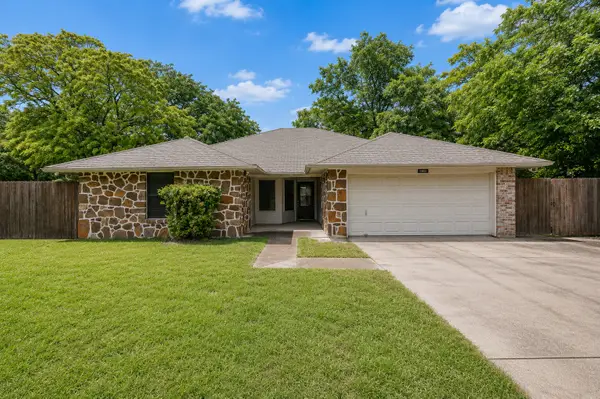 1001 Rosebud Drive, Azle, TX 76020