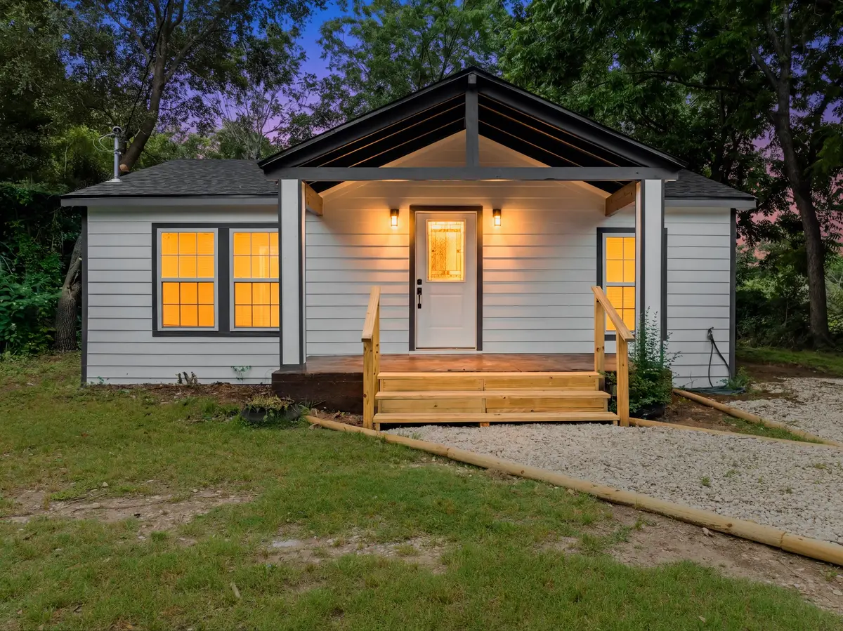 3313 S 3rd Street, Waco, TX 76706 - #1