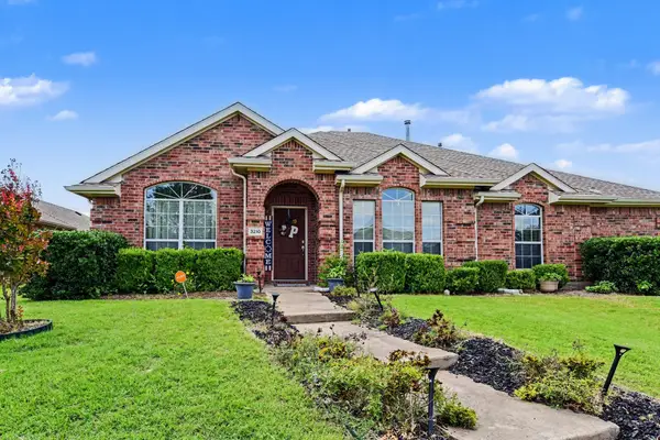 3210 Silver Springs Way, Rowlett, TX 75089