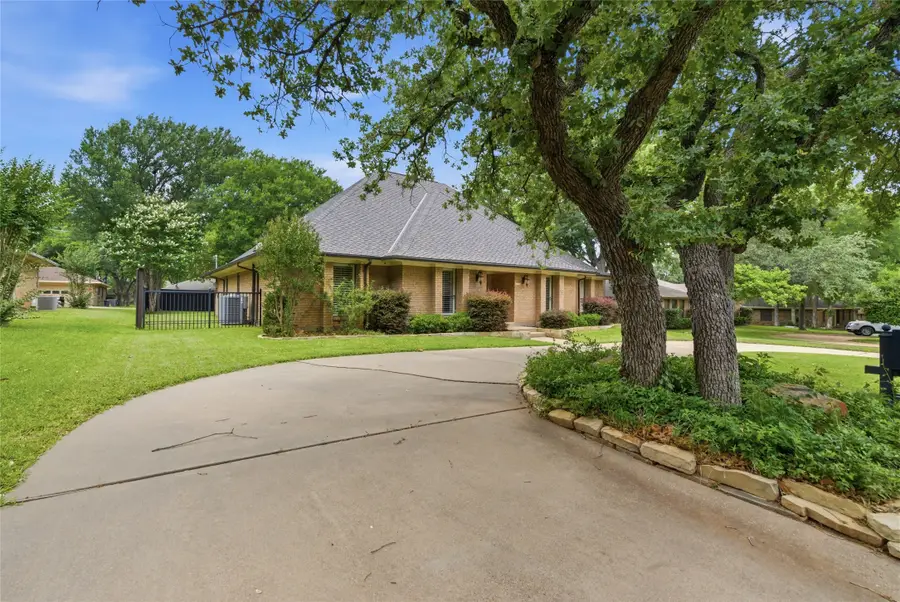1515 Oak Forest Drive, Graham, TX 76450 - #3