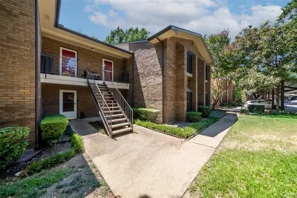 2505 Wedglea Drive #126, Dallas, TX 75211
