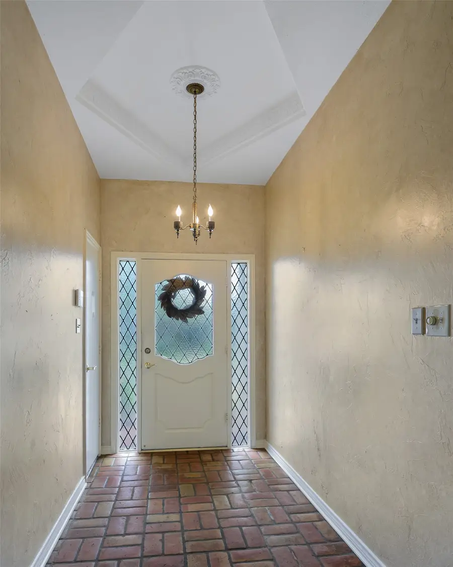 9233 Middle Glen Drive, Dallas, TX 75243 - #2