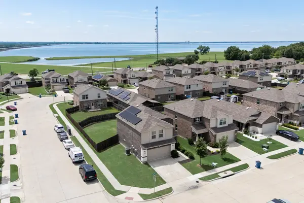 1614 Petrolia Drive, Forney, TX 75126