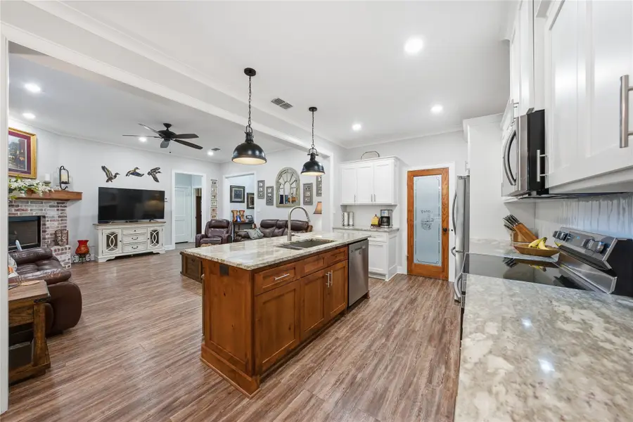 7222 Neches Street, Athens, TX 75752 - #3