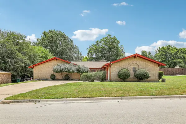 6313 Whitman Avenue, Fort Worth, TX 76133