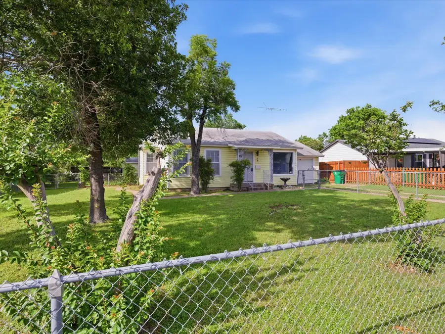 5113 Flagstone Drive, Sansom Park, TX 76114 - #3
