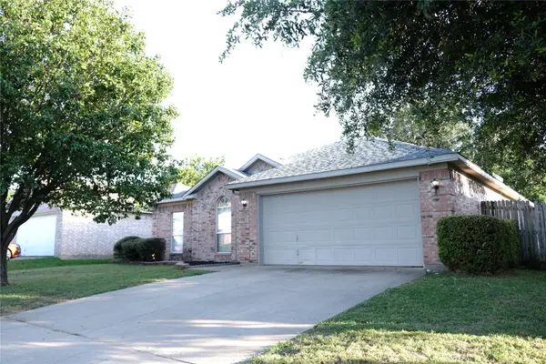3721 Fleetwood Drive, Fort Worth, TX 76123