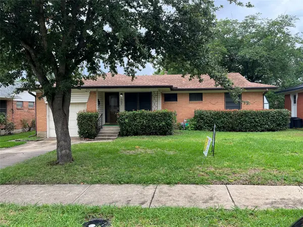 1731 Buena Vista Street, Mesquite, TX 75149
