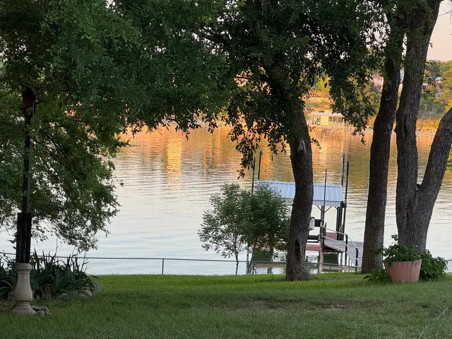 302 Collum Drive, Lake Bridgeport, TX 76426 - #2