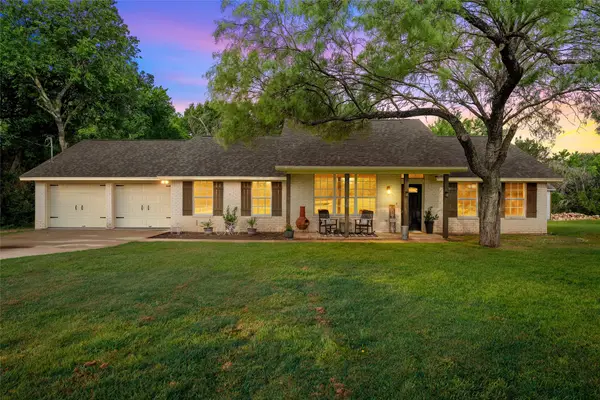 34038 Stonewood Drive, Whitney, TX 76692