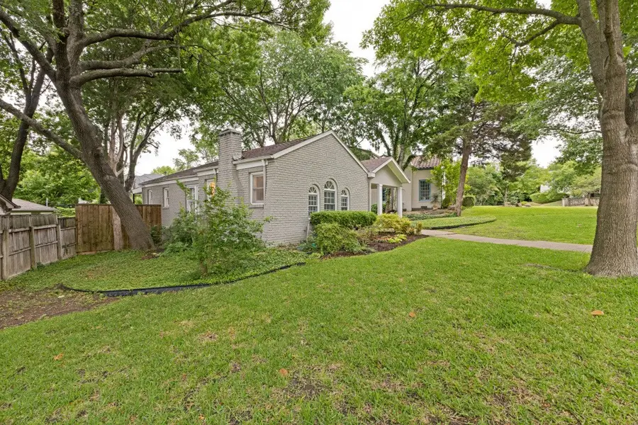 2410 Auburn Avenue, Dallas, TX 75214 - #2