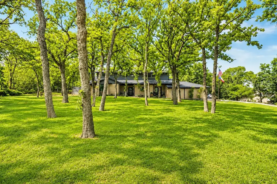 900 E Pioneer Circle, Argyle, TX 76226 - #2