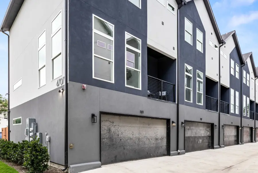 4709 Virginia Avenue #2, Dallas, TX 75204 - #2