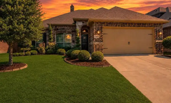 11116 Silver Horn Drive, Fort Worth, TX 76108
