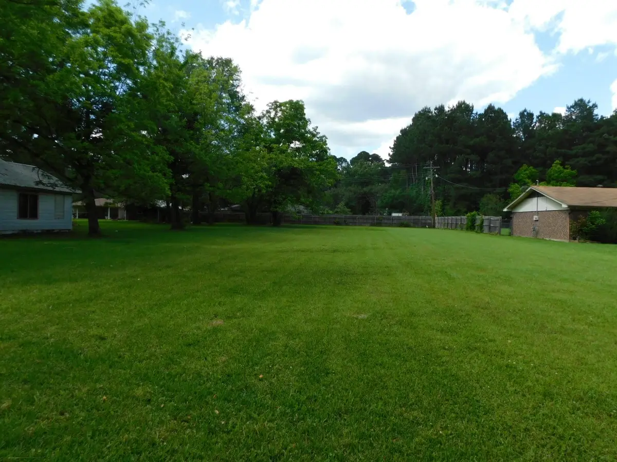 810 Baker Street, Springhill, LA 71075 - #1