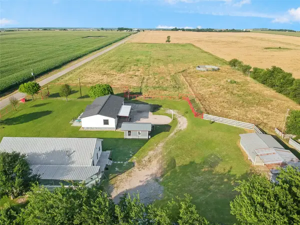 455 Hughes Cemetery Road, Italy, TX 76651